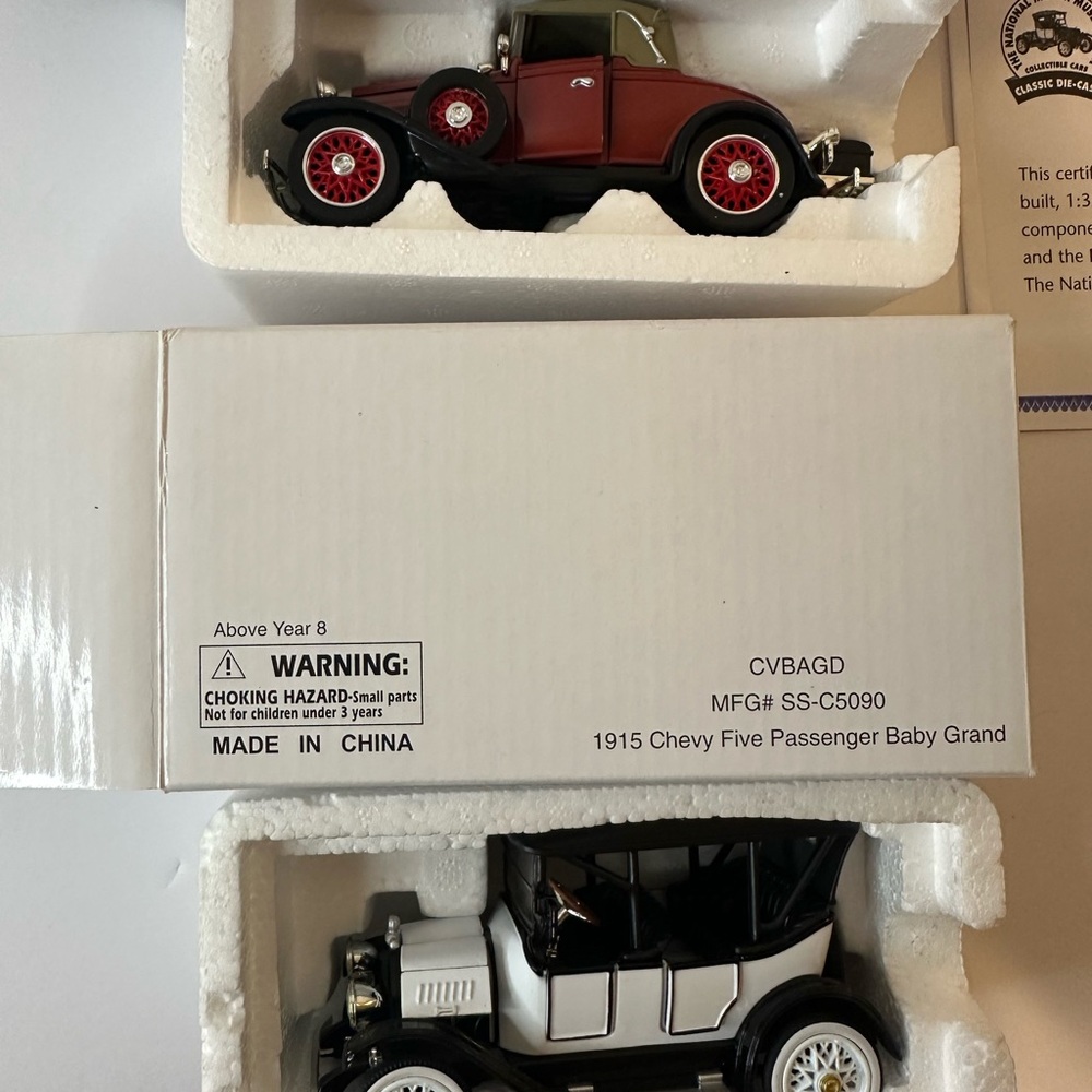 Vintage Chevy Classic Car Models Set - Picture 3 of 6